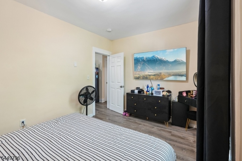2nd floor bedroom 2