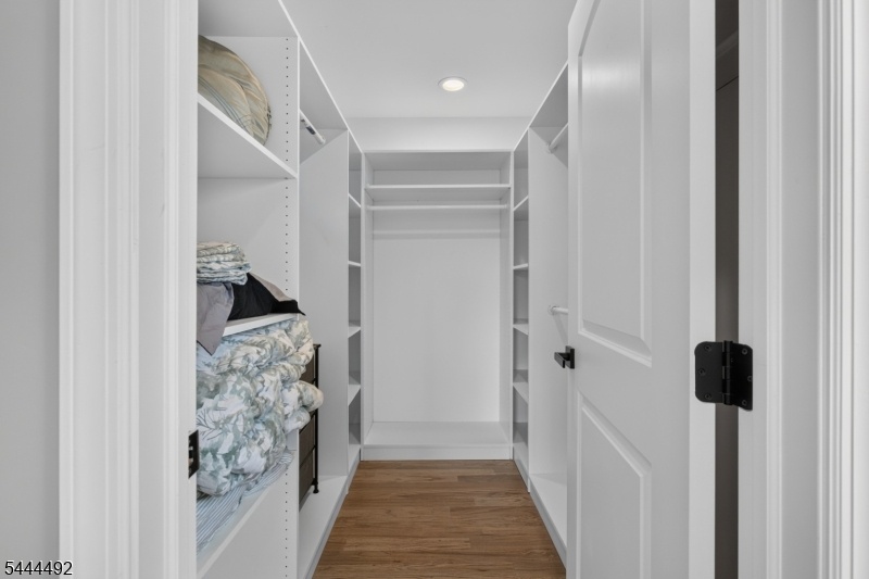 California-style Closet