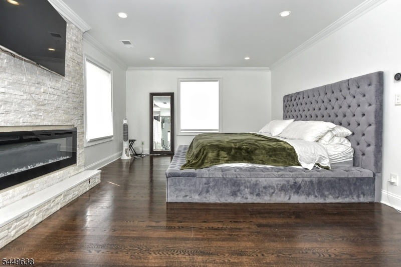 Primary Bed