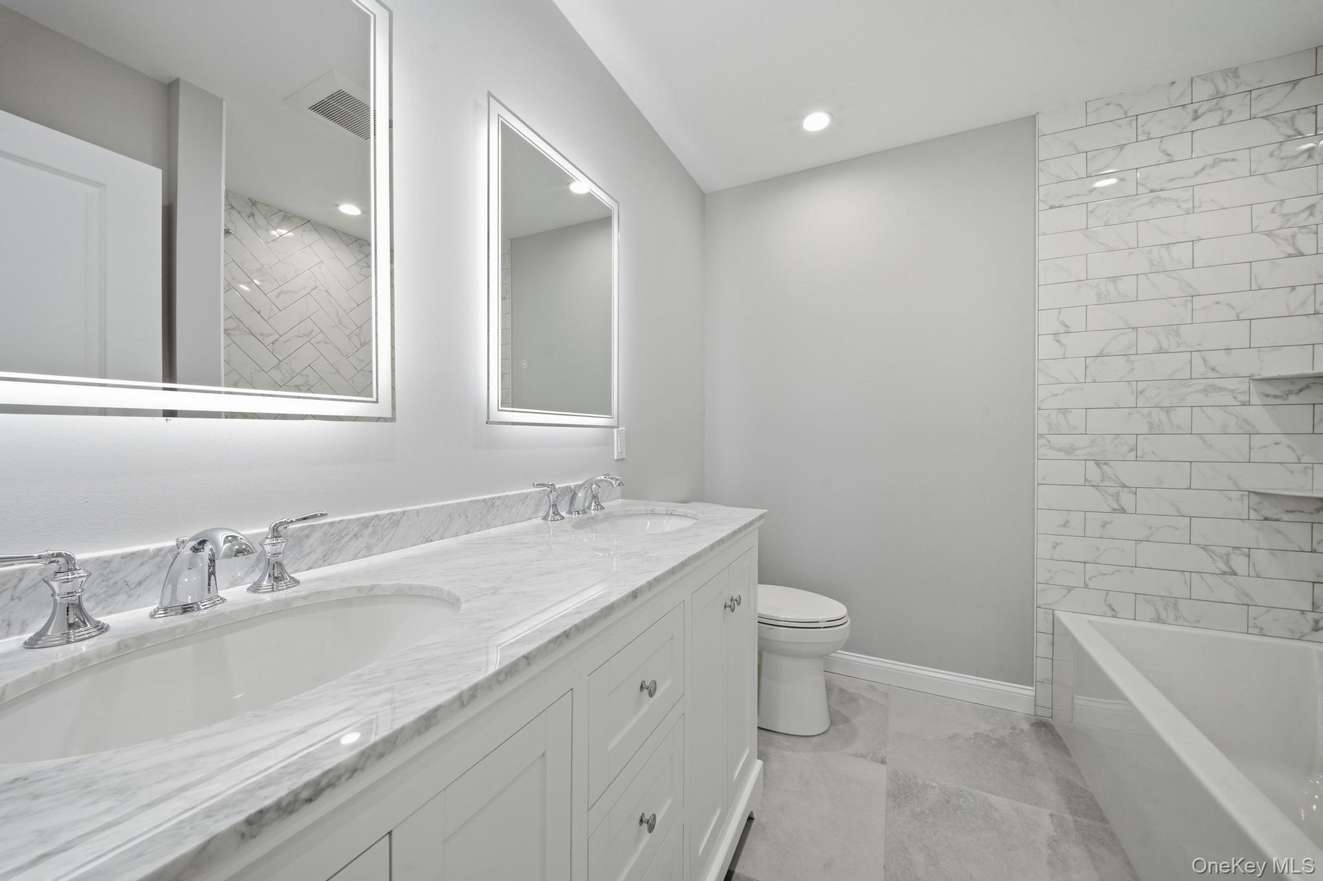 1st Floor Bathroom