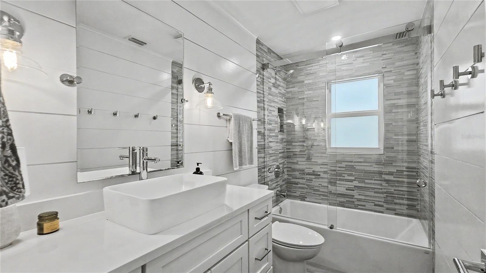 Guest Bathroom 2