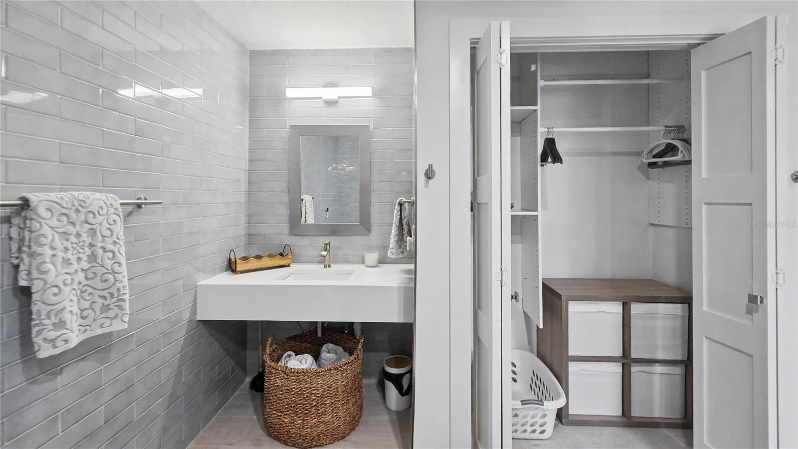 Ensuite Bathroom 2