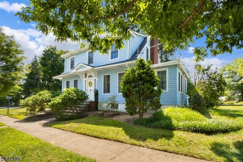 CURB APPEAL!