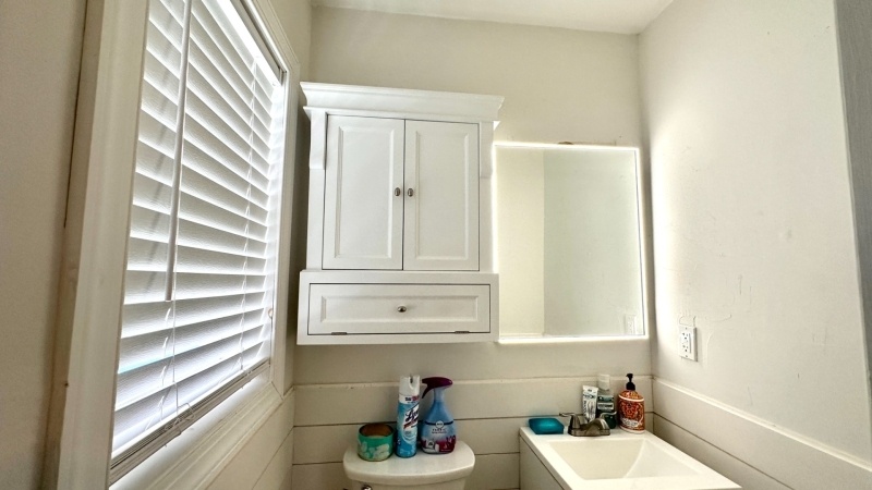 MASTER BEDROOM BATH