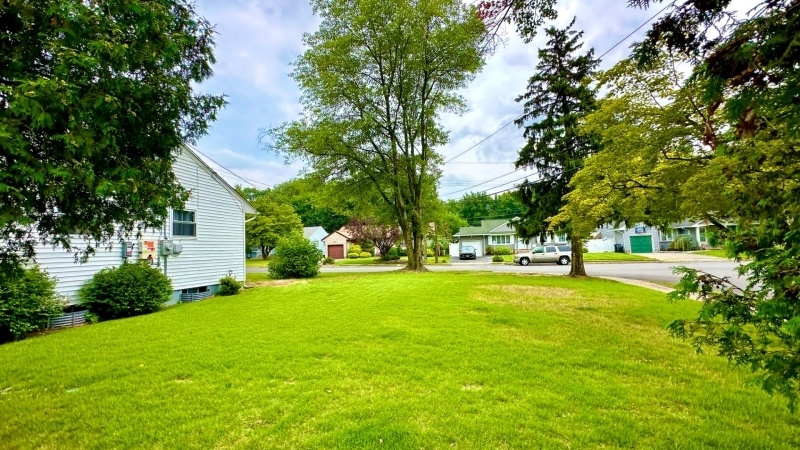 SIDE VIEW