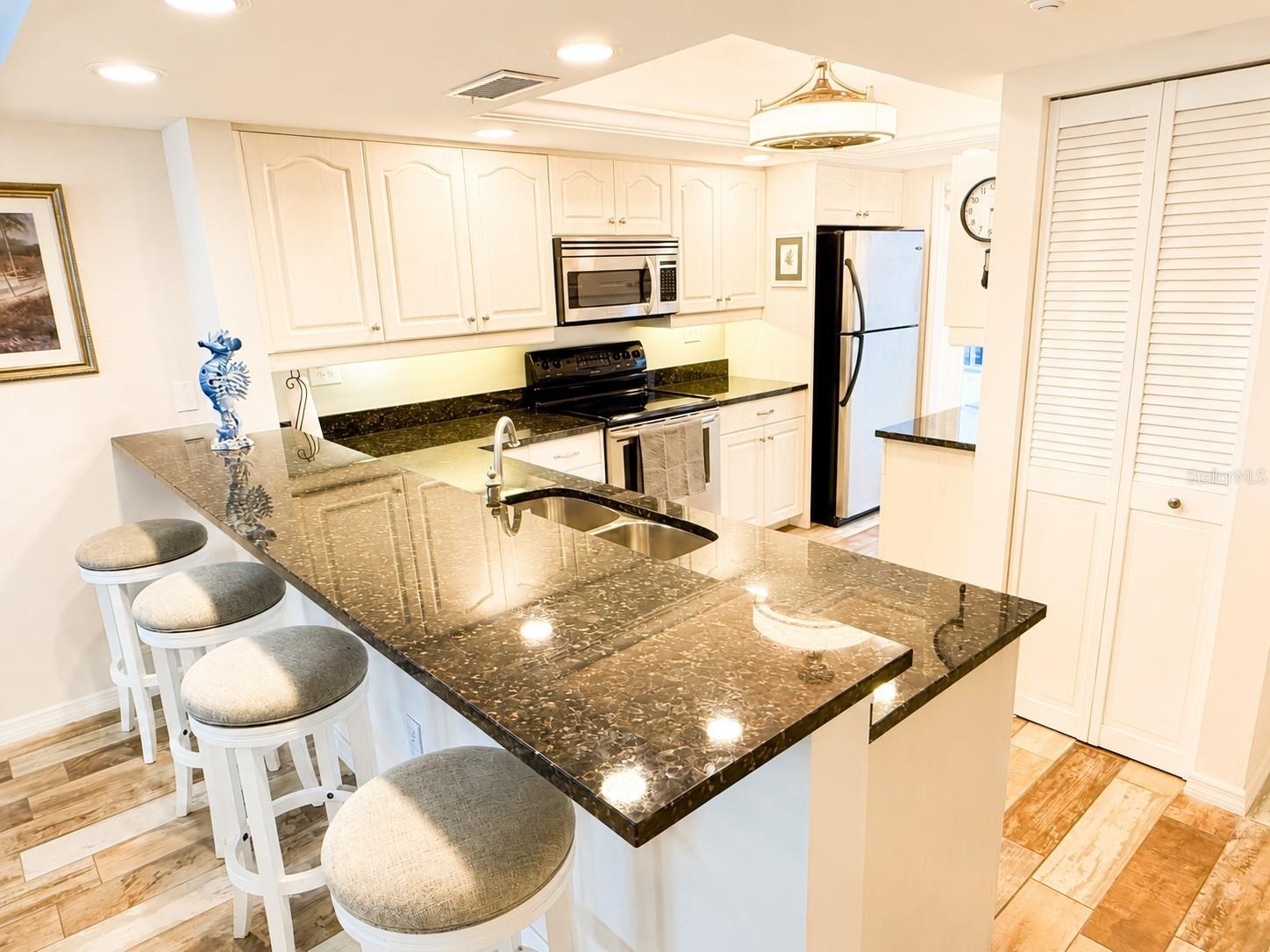 Meticulous condition! Impact Glass doors!