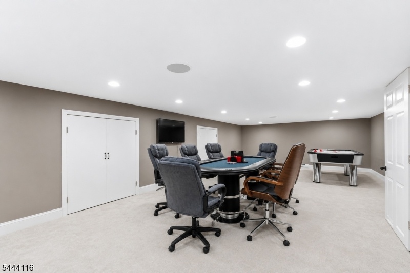 poker room