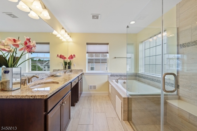 En-suite bath