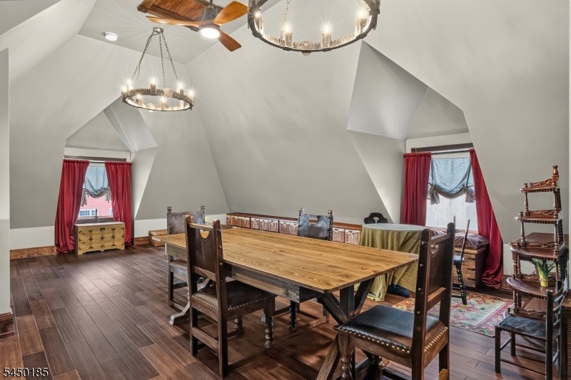 Tenant Duplex Loft