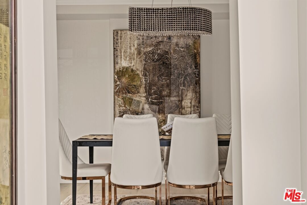 Dining Room - Photo VIew 3