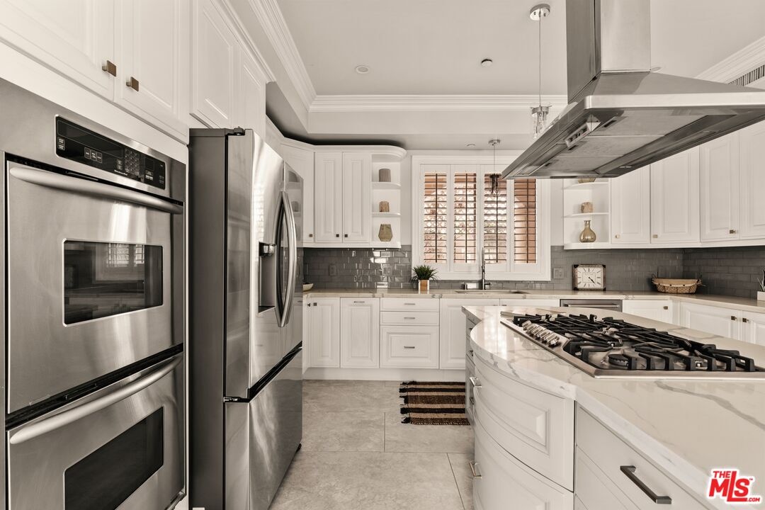 Kitchen - Photo View 2