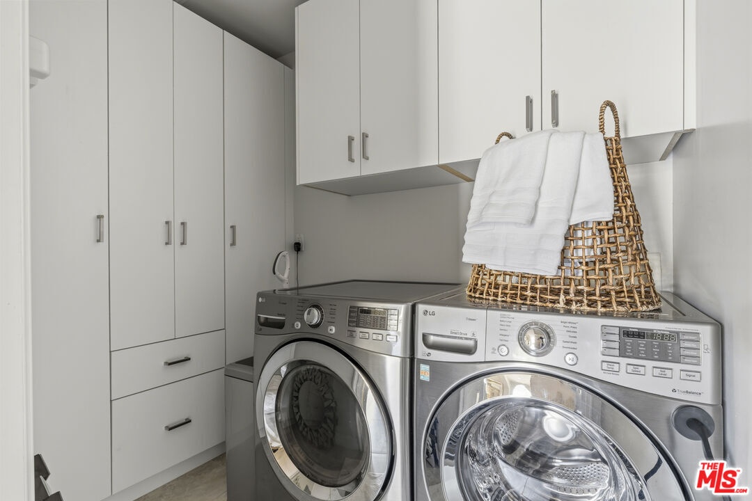 Laundry Room w/ Storage