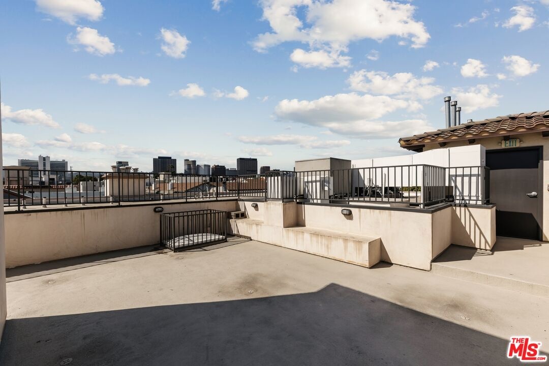 Common Area RooF Deck