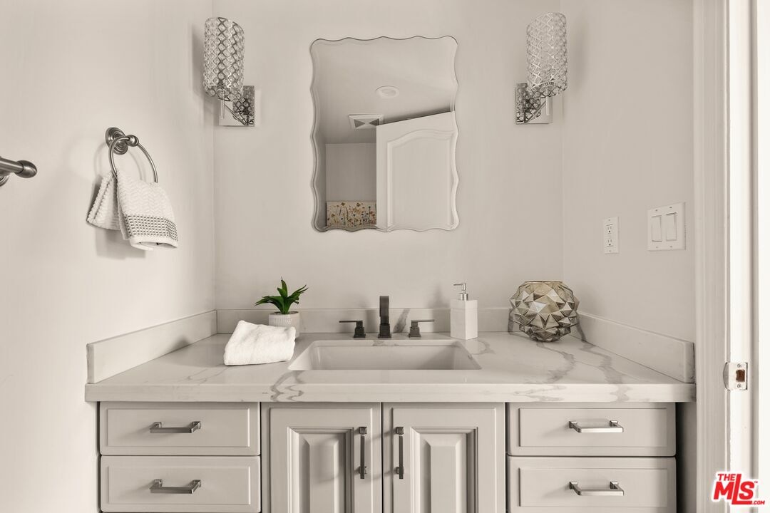 Guest Bathroom (Powder Room)