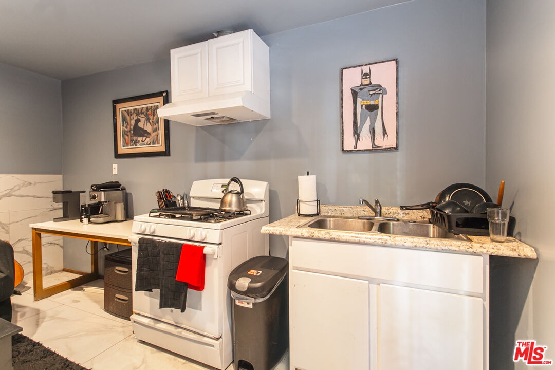 ADU kitchen