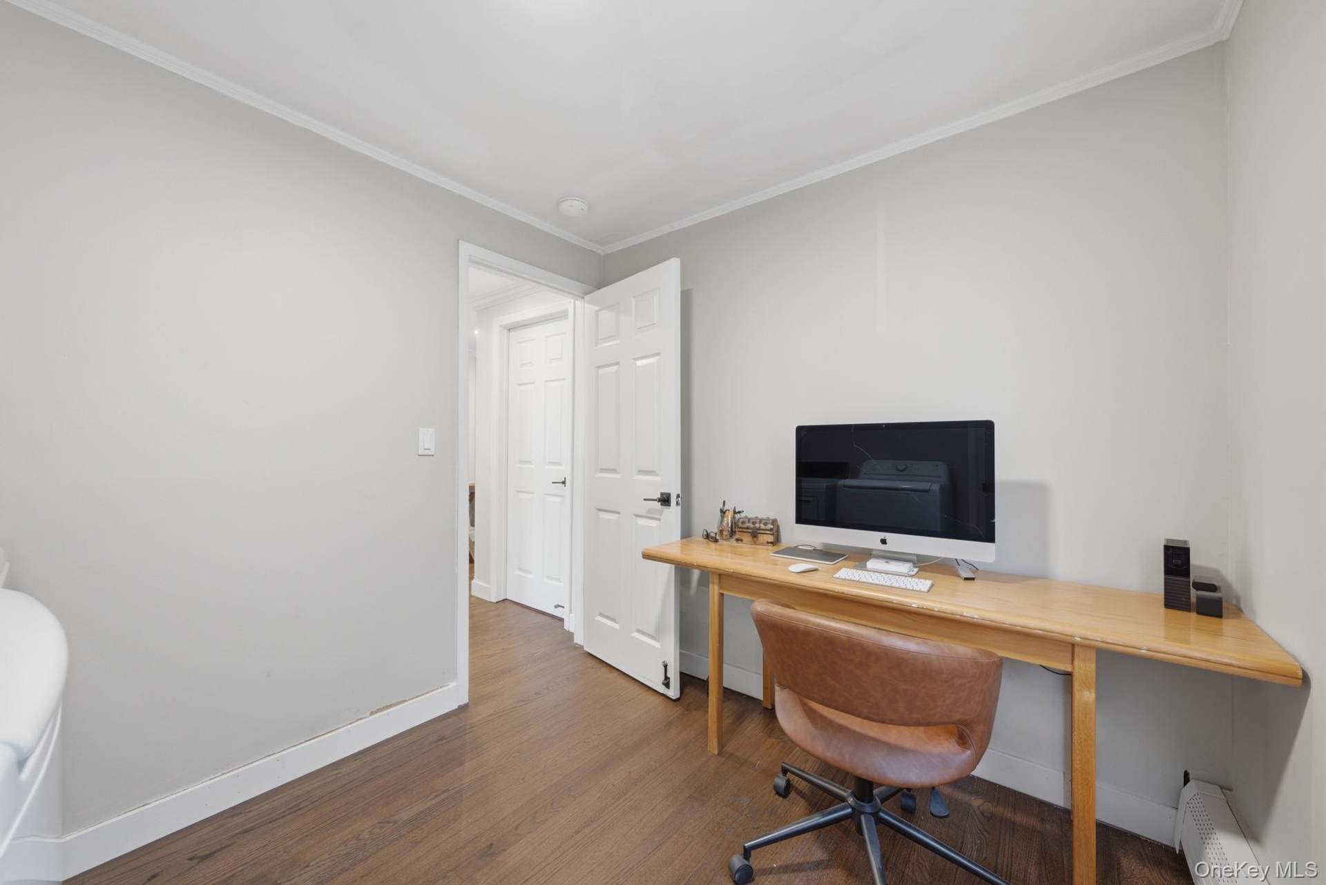 Bedroom/Office/Laundry