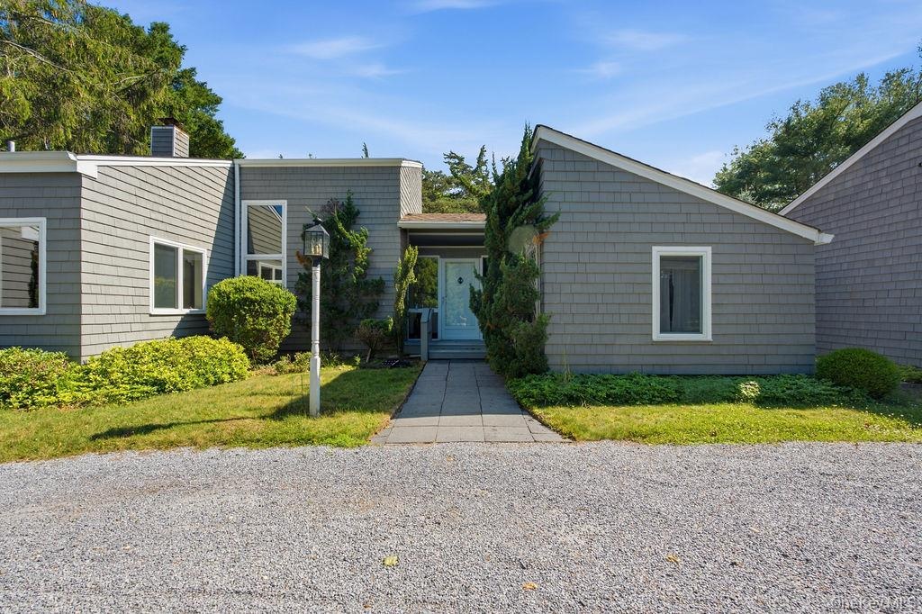 Inviting front entrance
