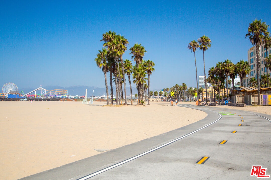 Venice Beach Bike Path