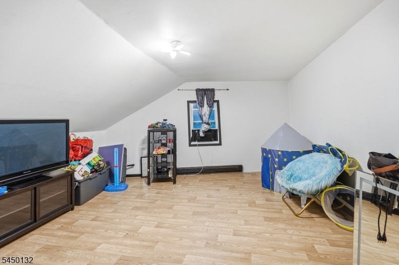 apt 3