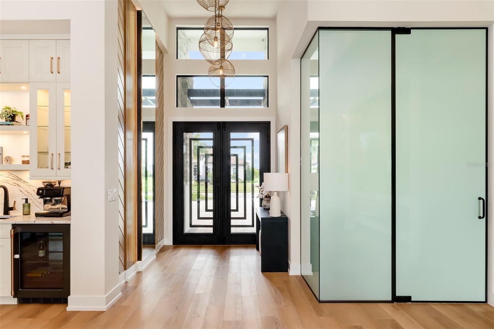 Office has switchable privacy glass