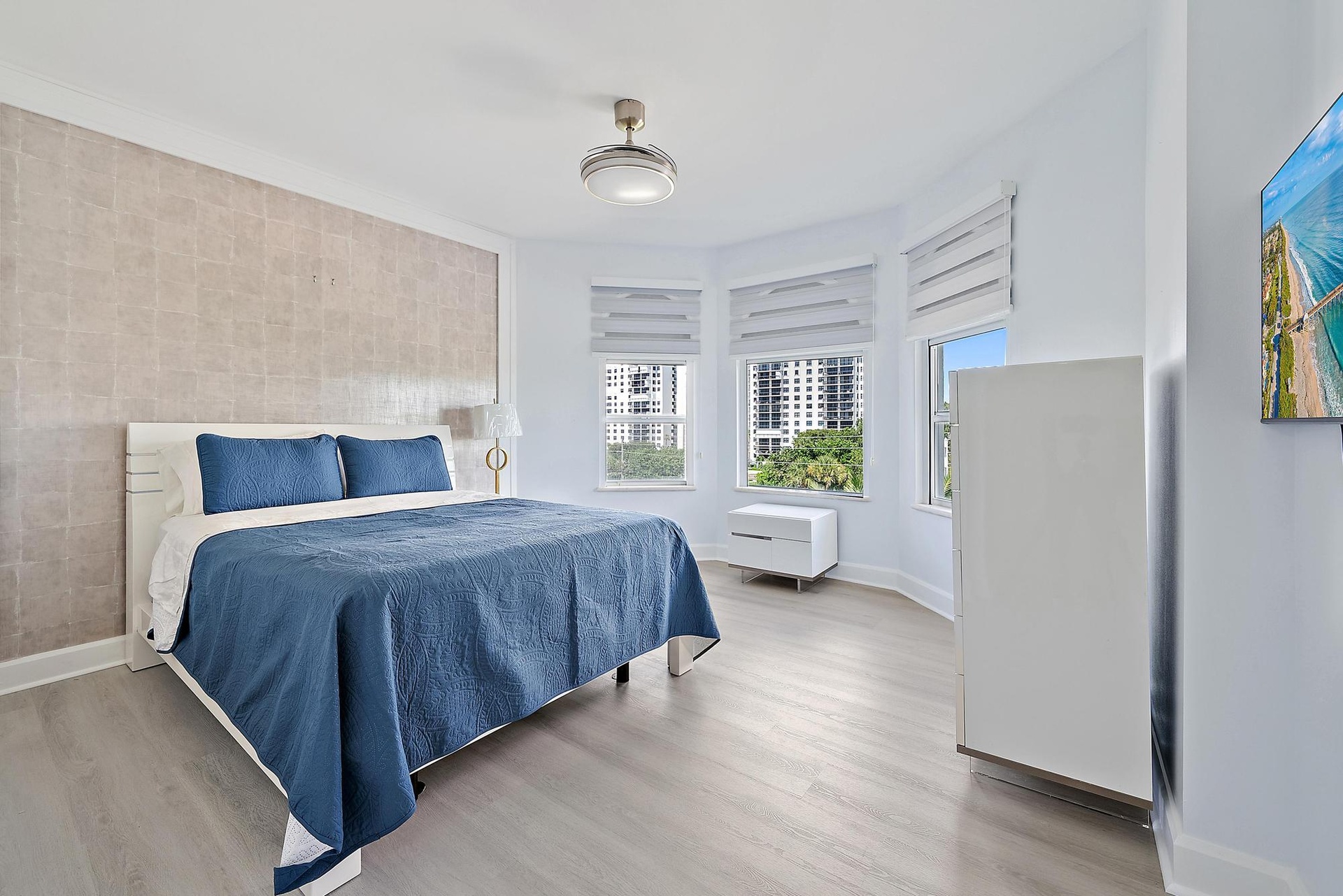 Guest bedroom