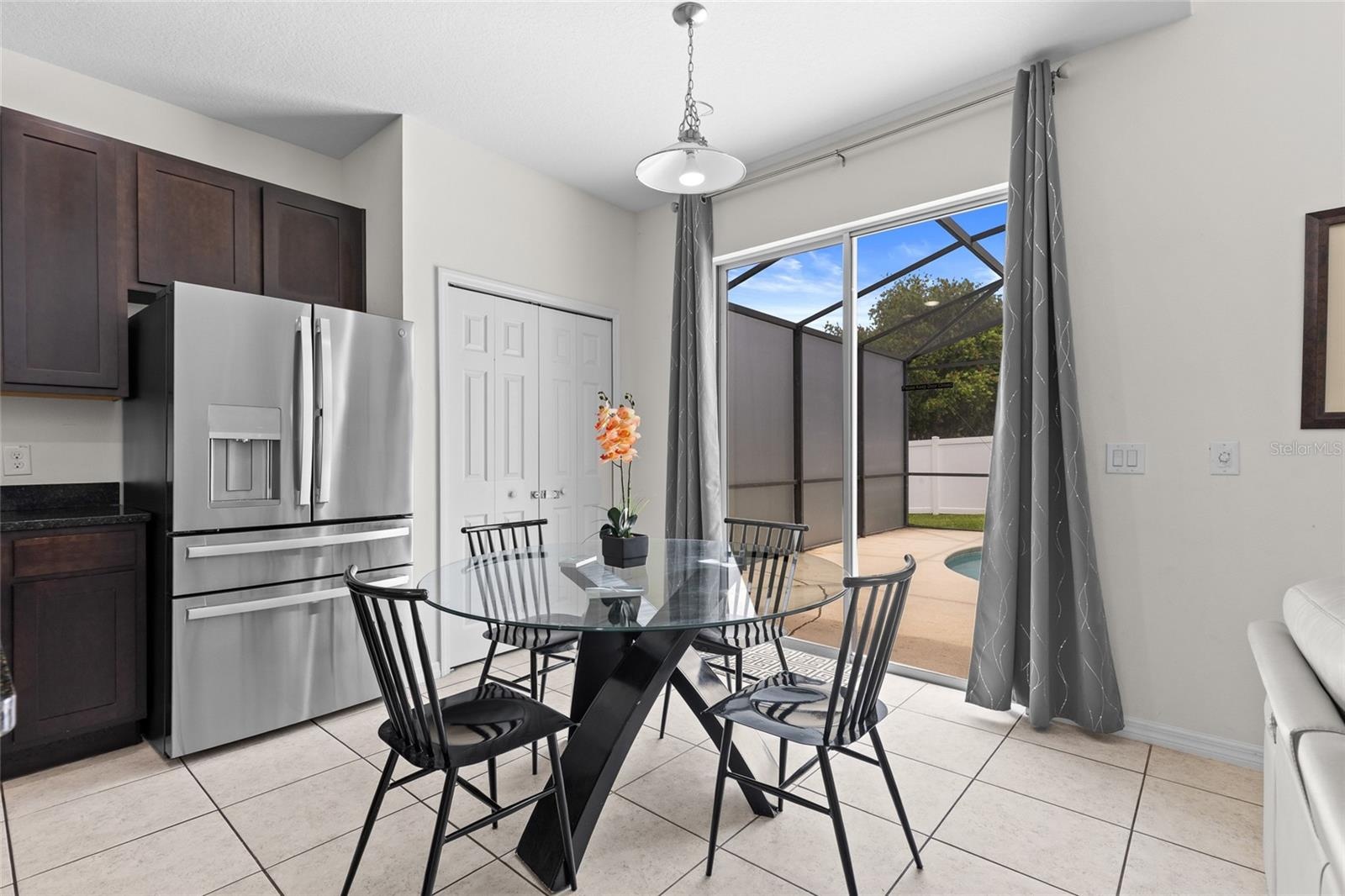 Breakfast Nook