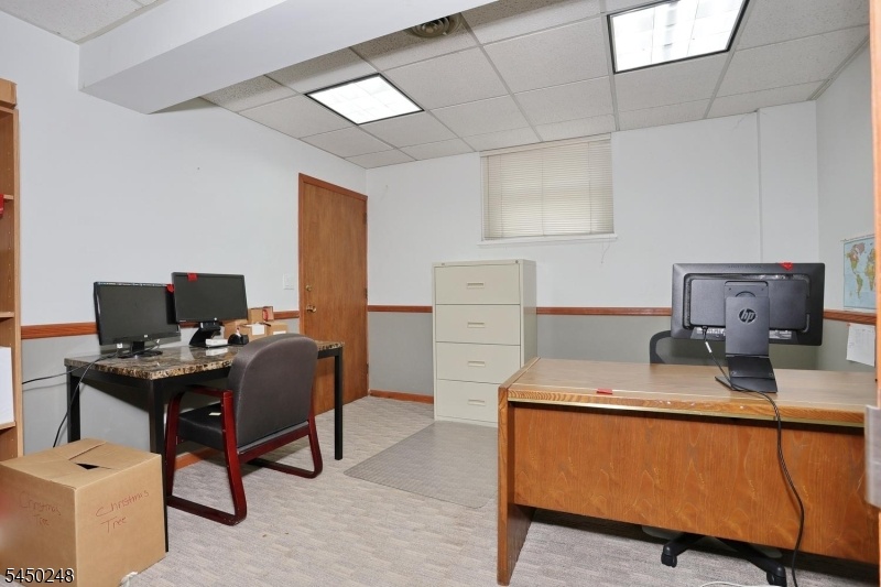 FIRST FLOOR-RIGHT