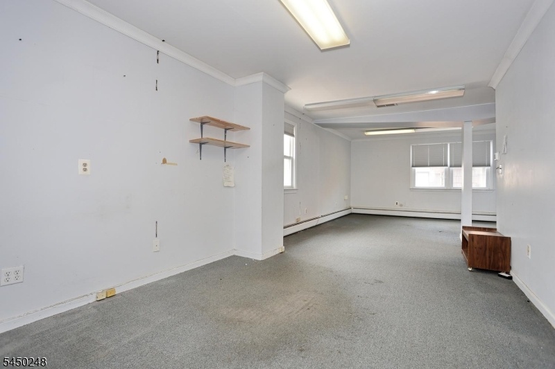 THIRD LEVEL-OFFICES