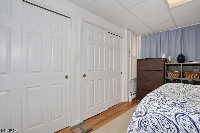 CLOSETS! TONS!