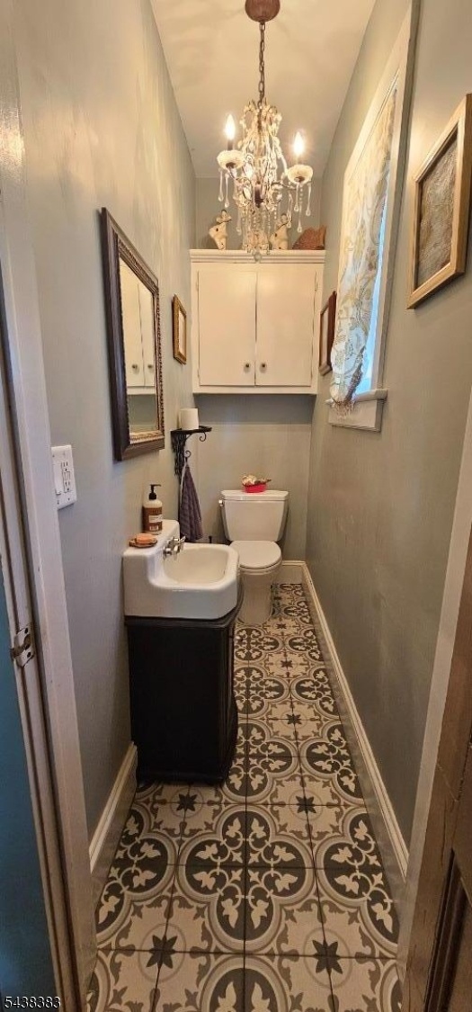 1/2 bathroom 1st floor