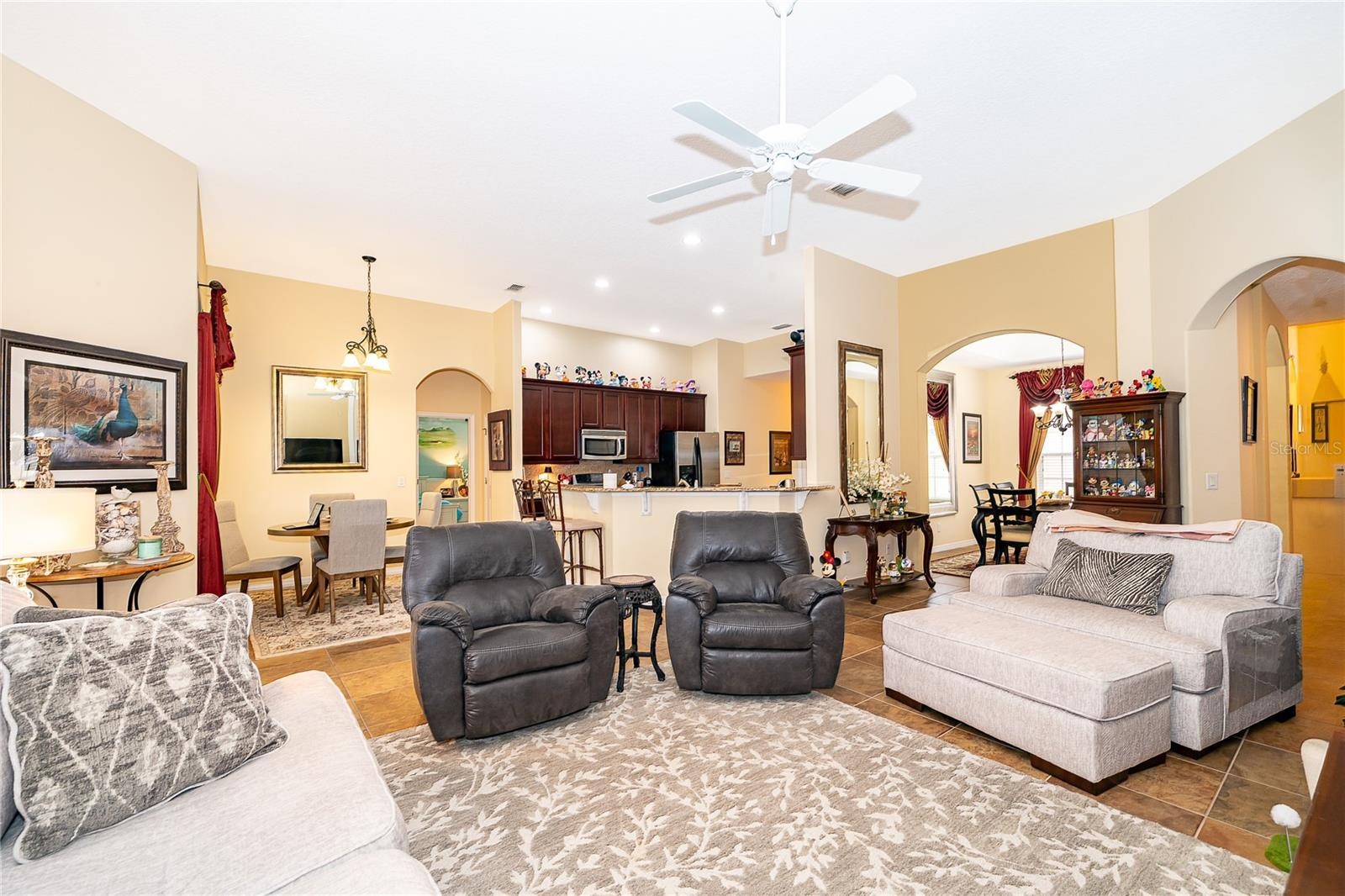 Living Room 4
