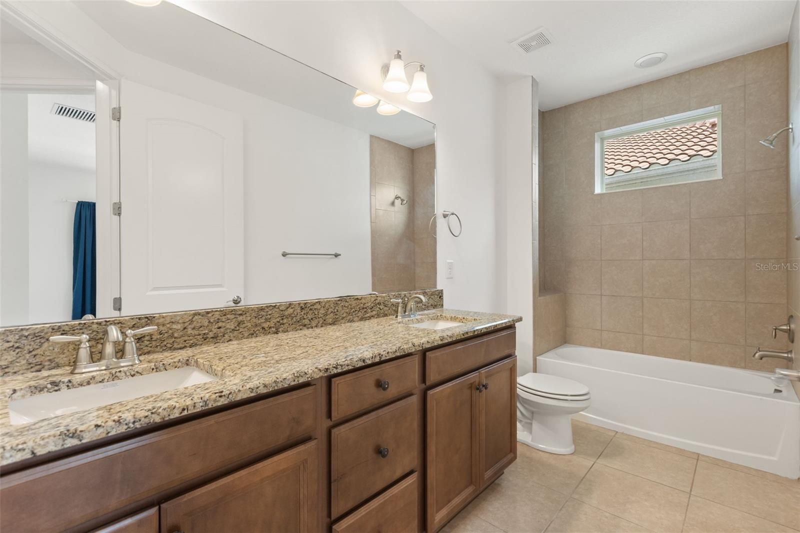 Bathroom 5, shared by Bedrooms 4 and 5