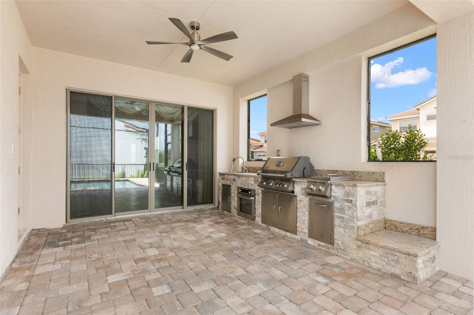 Outdoor kitchen