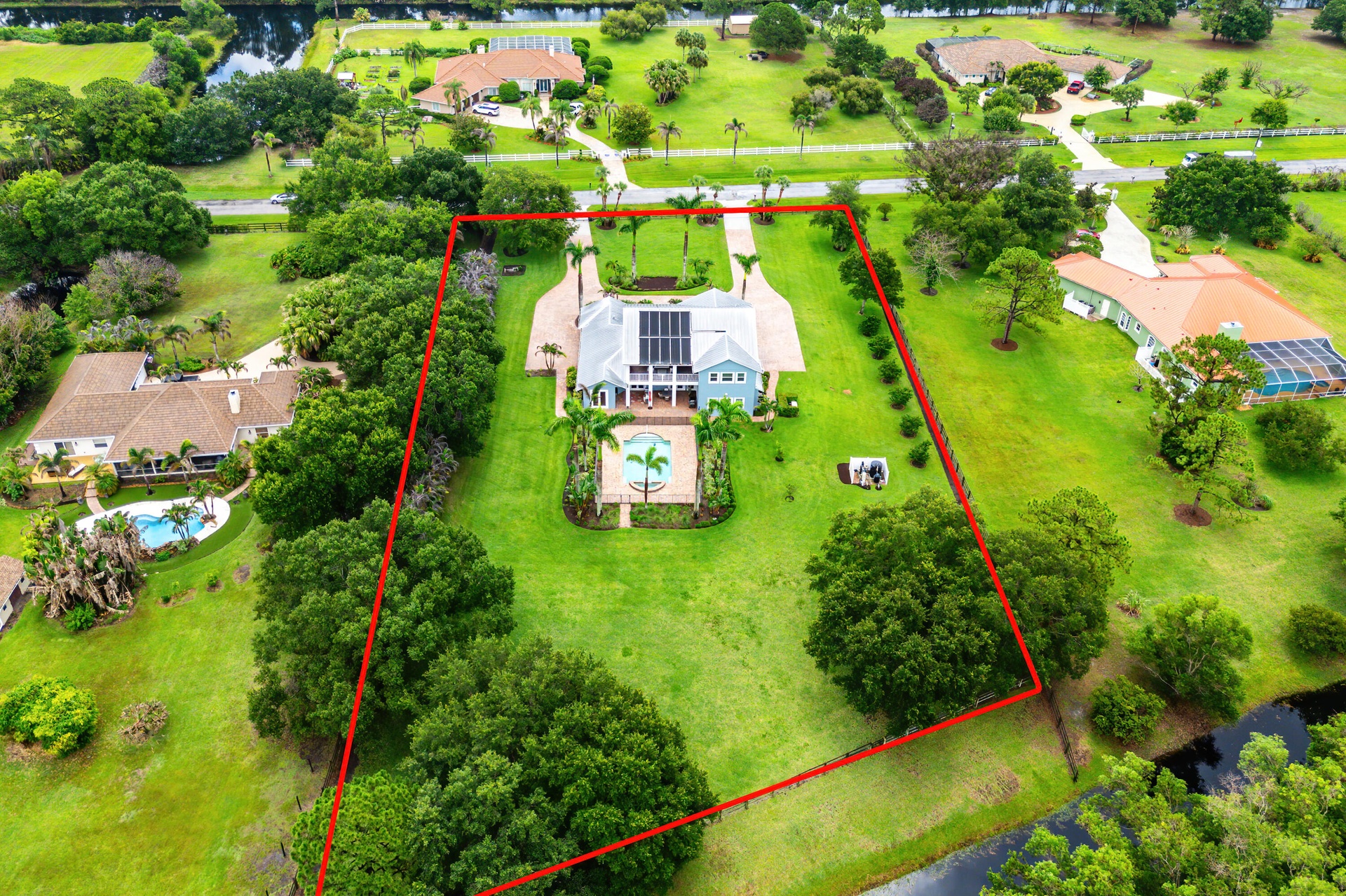 Welcome to 2952 SW Buena Vista Dr in Stuart West