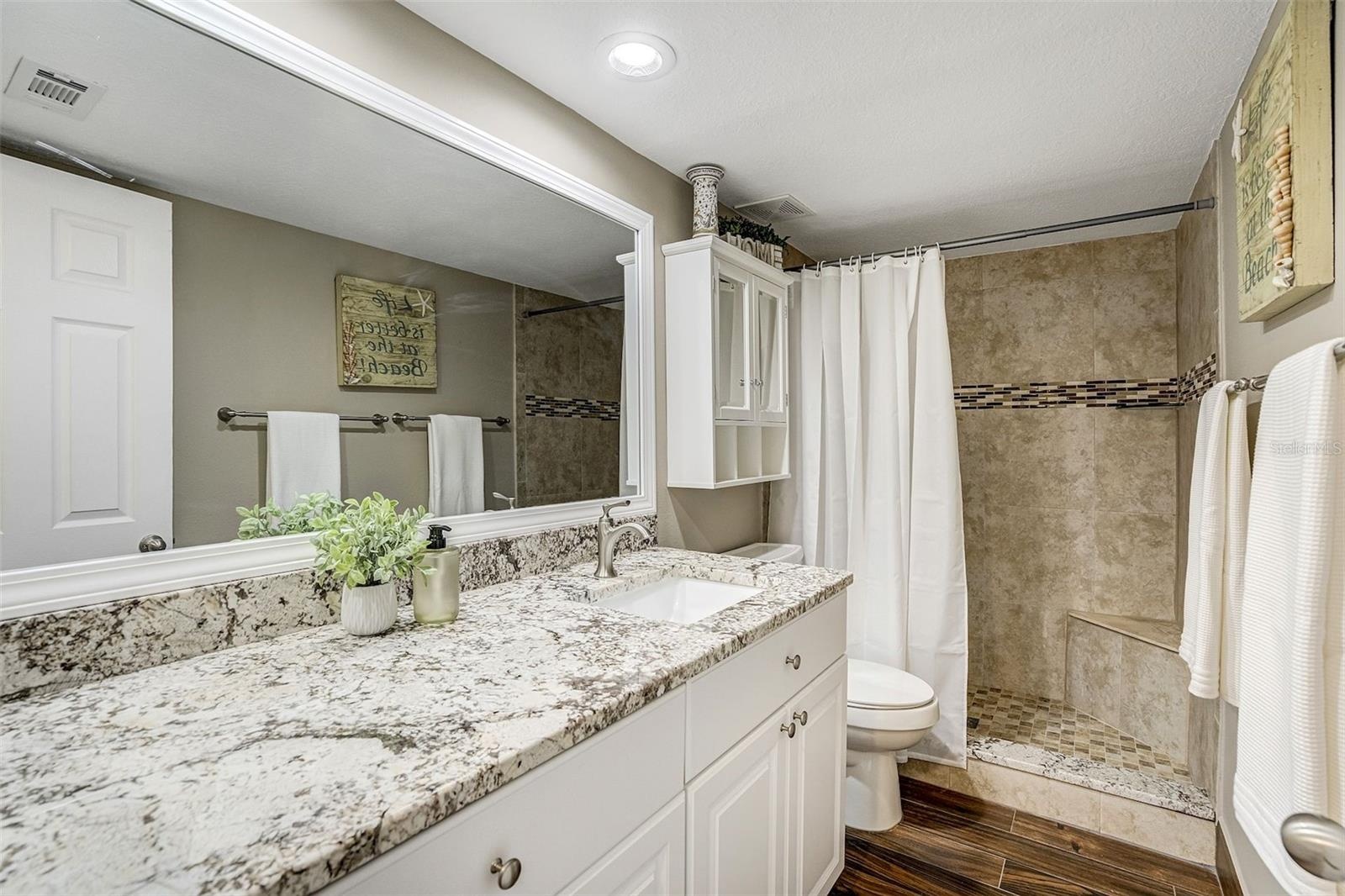 2nd Bathroom