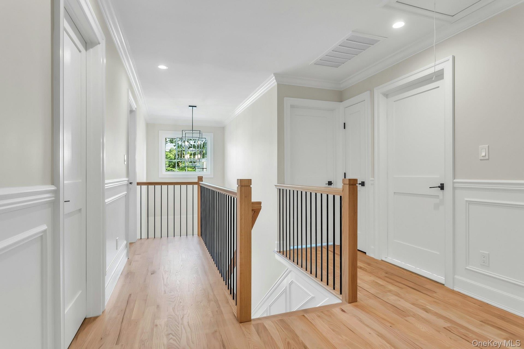 2nd floor landing