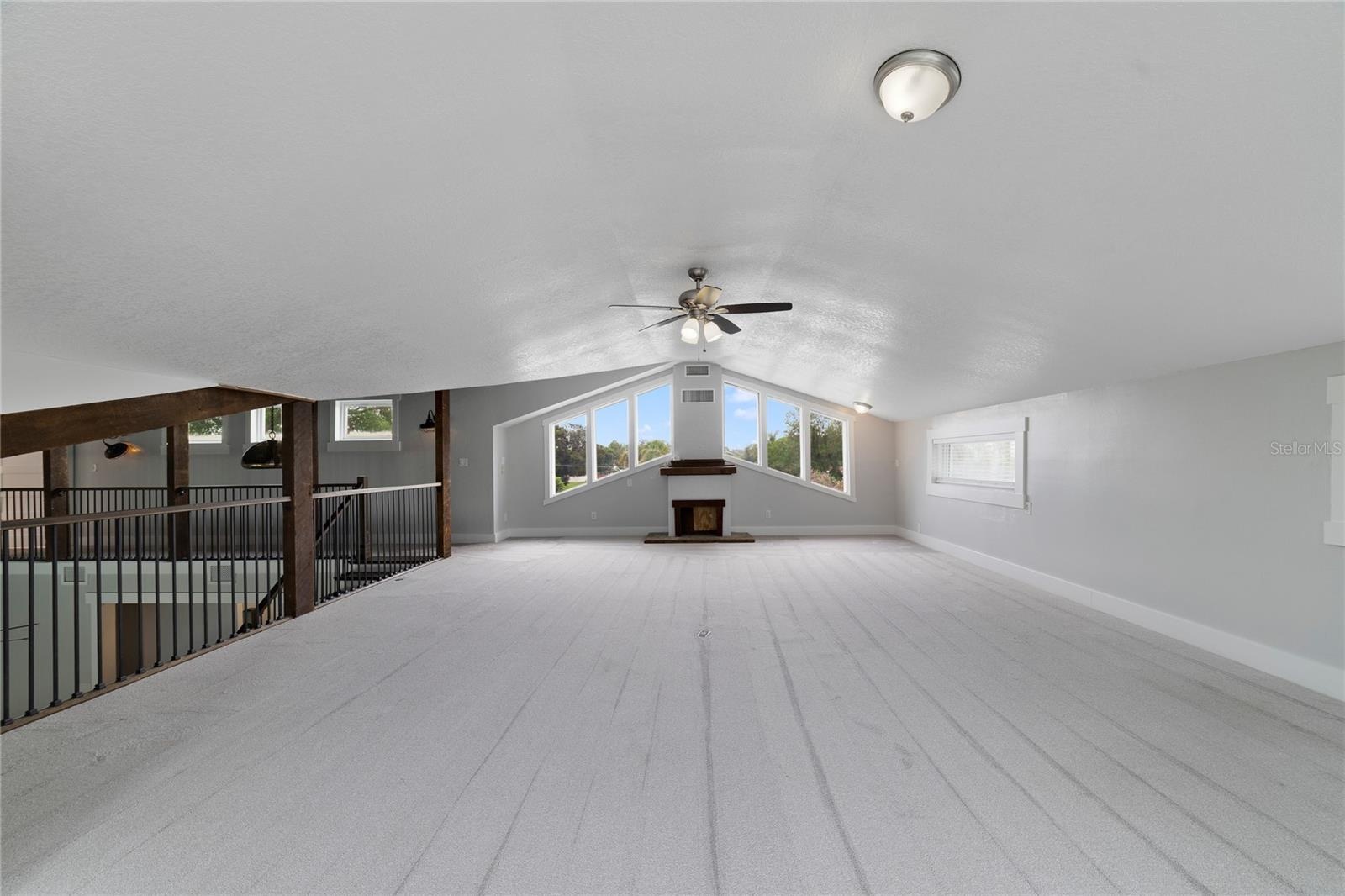 Open bonus room/loft