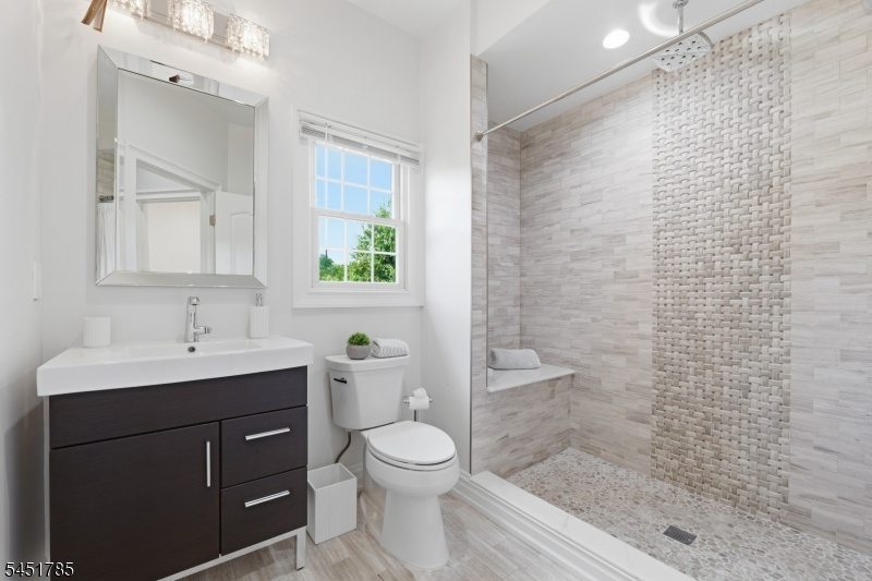 3rd Bath
