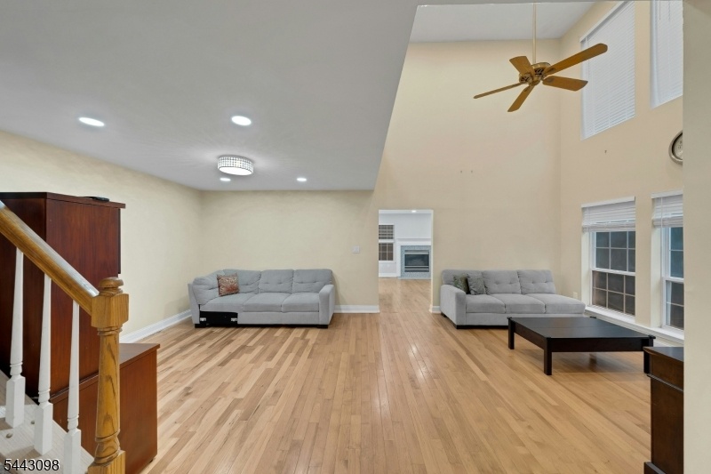 living room/family room