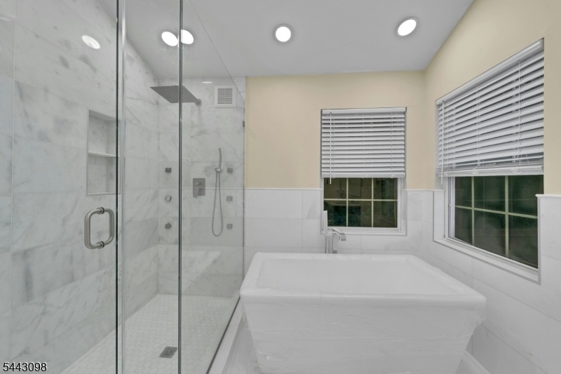 primary en suite