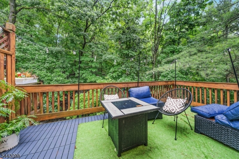 deck off kitchen