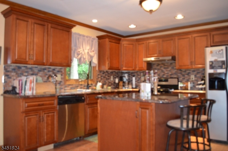 Eat In Kitchen