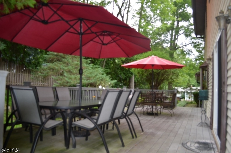 Trex Deck w access from FR