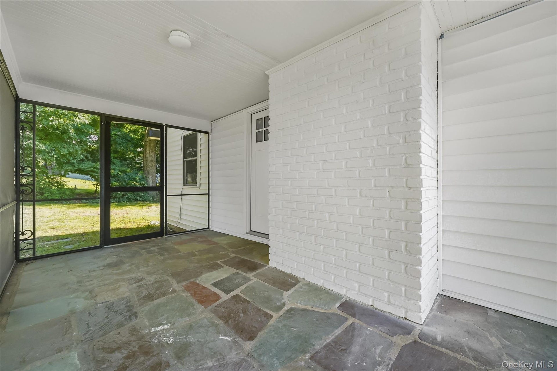 Screened in Porch