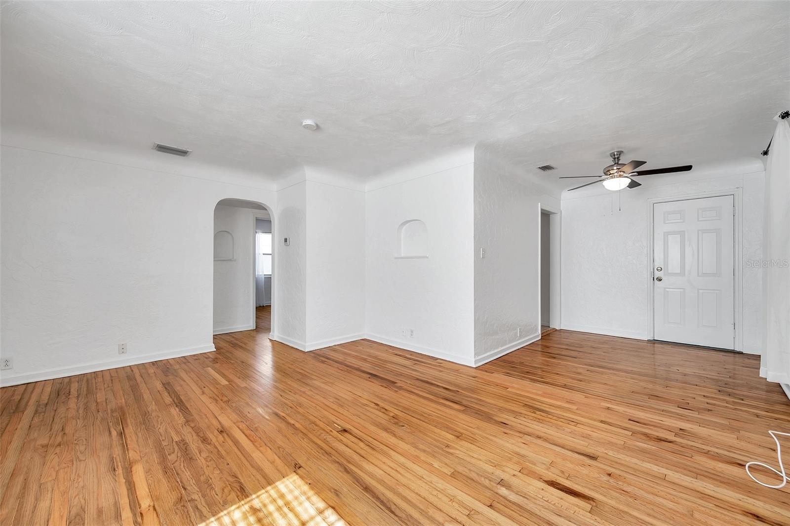 2169 living/dining