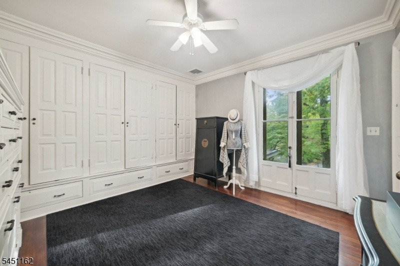 Primary Dressing Room