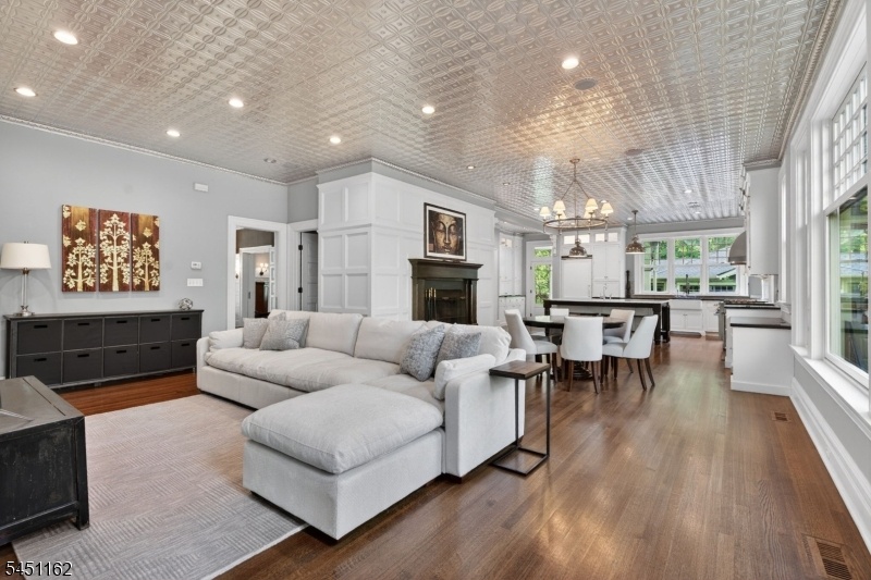 Family Room to Kitchen