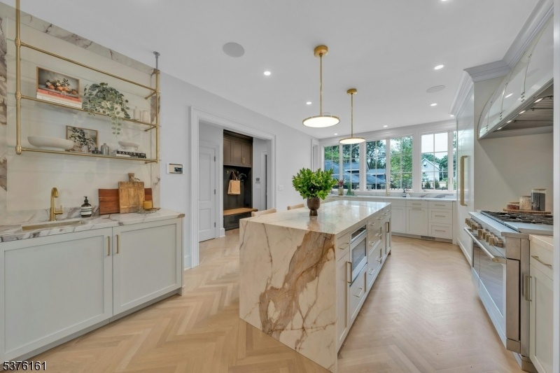 Kitchen with Wet Bar