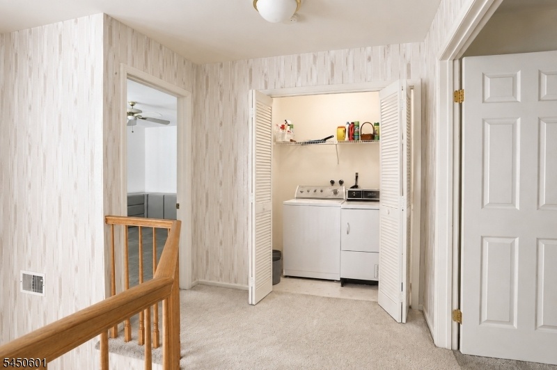 LAUNDRY BETWEEN EBDROOMS