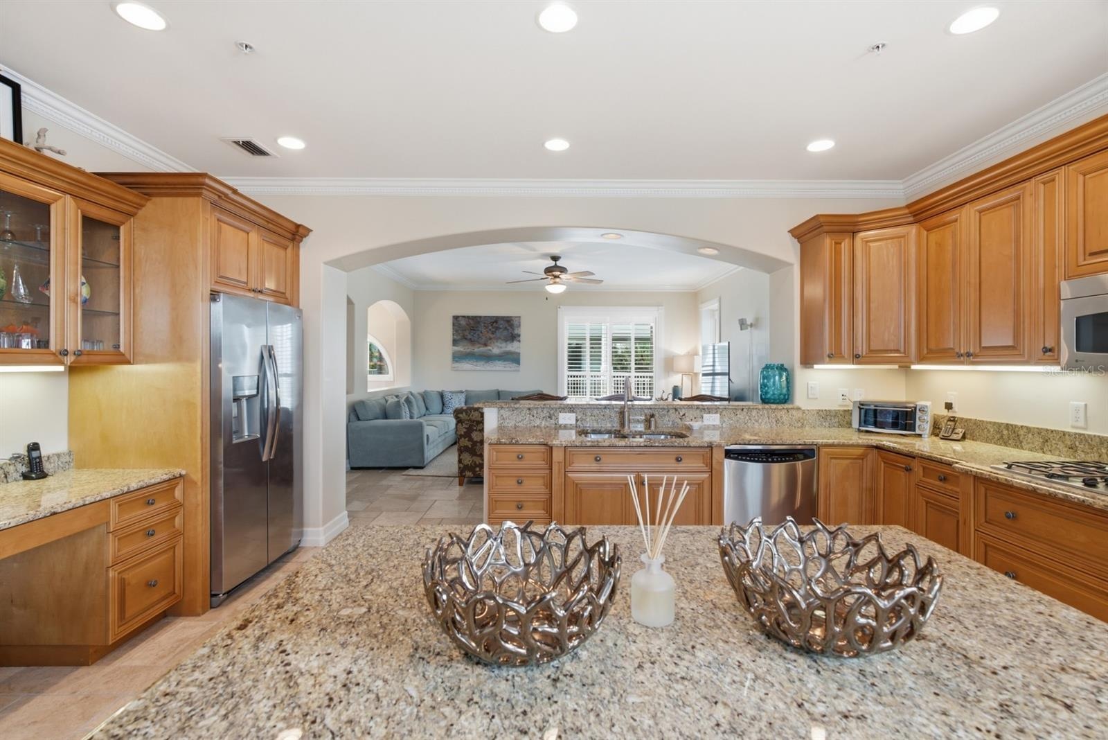 Beautifully appointed Kitchen